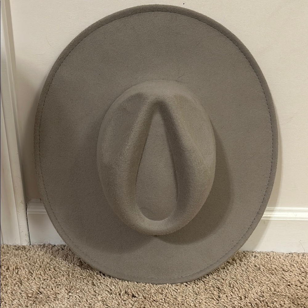 Stylish Gray Wide-Brim Hat